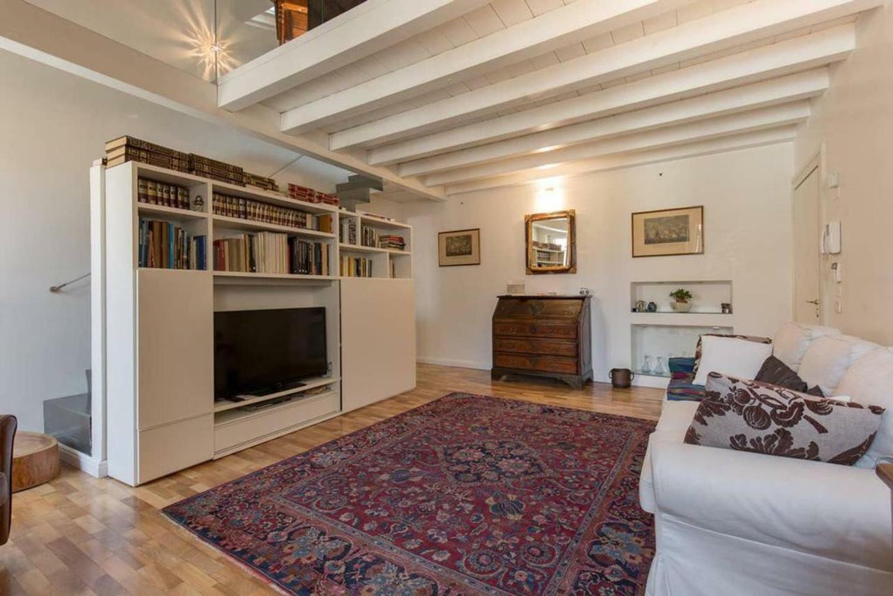 Like Home Verona Bagian luar foto